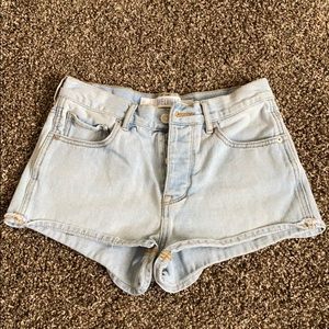 Brandy Melville Button High waisted Shorts